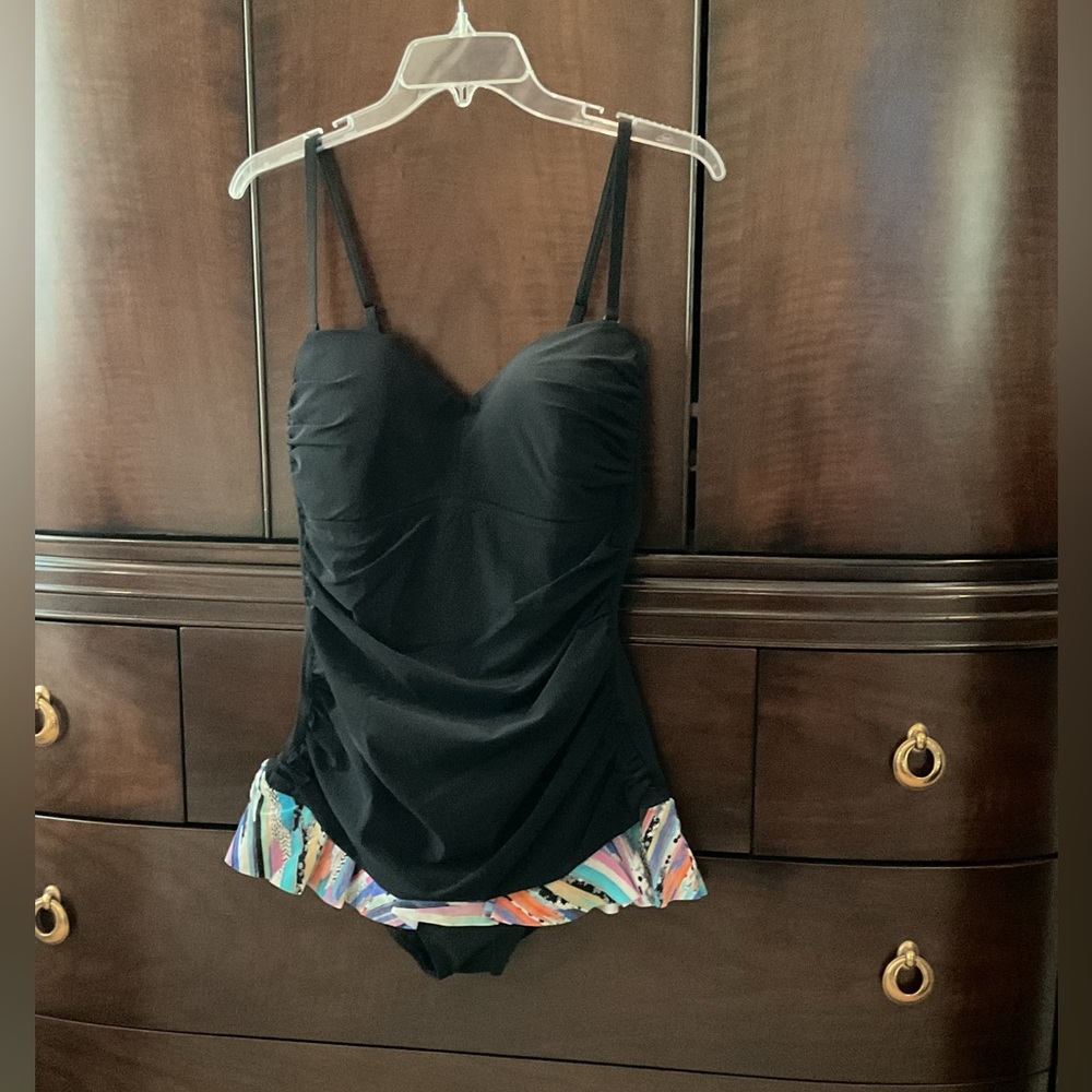 Profile by Gottex Elegant Black Swimwear